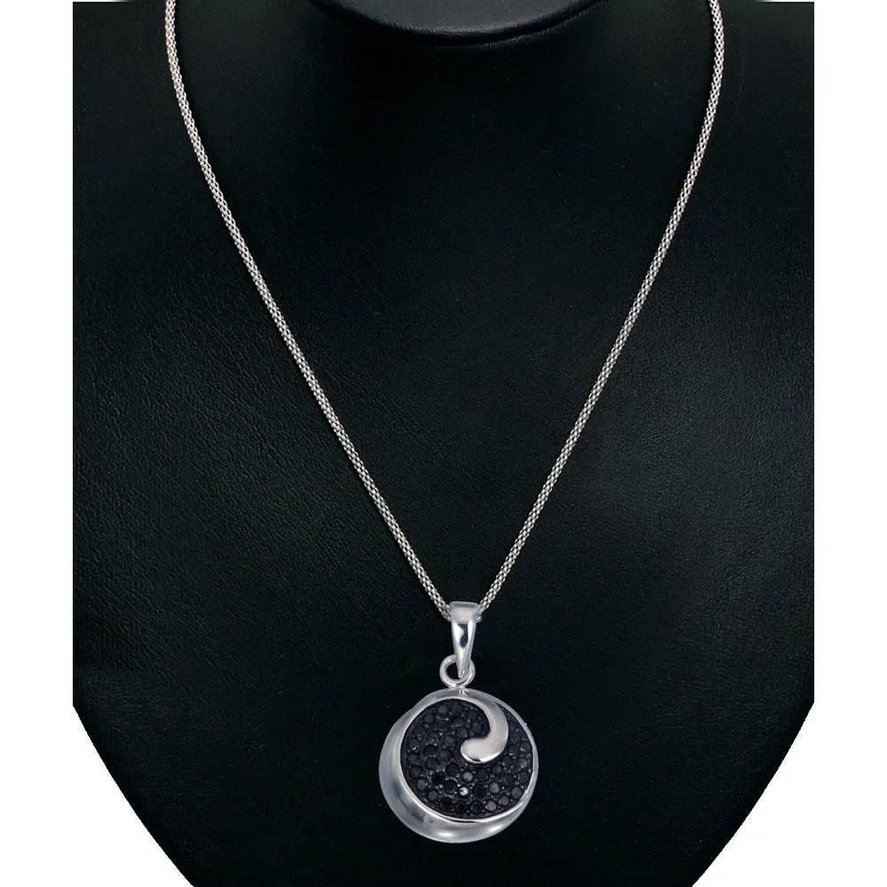 0.55 cttw Black Diamond Circle Pendant in .925 Sterling Silver