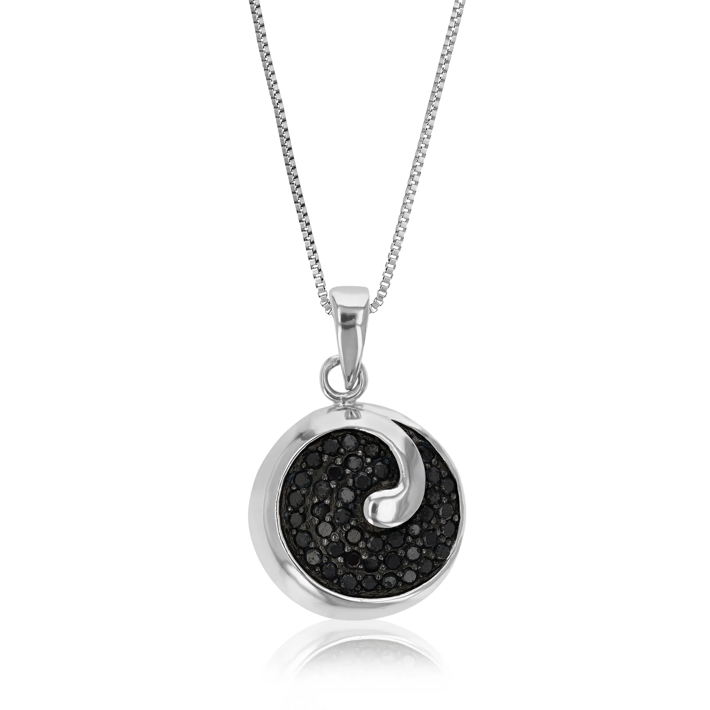 0.55 cttw Black Diamond Circle Pendant in .925 Sterling Silver