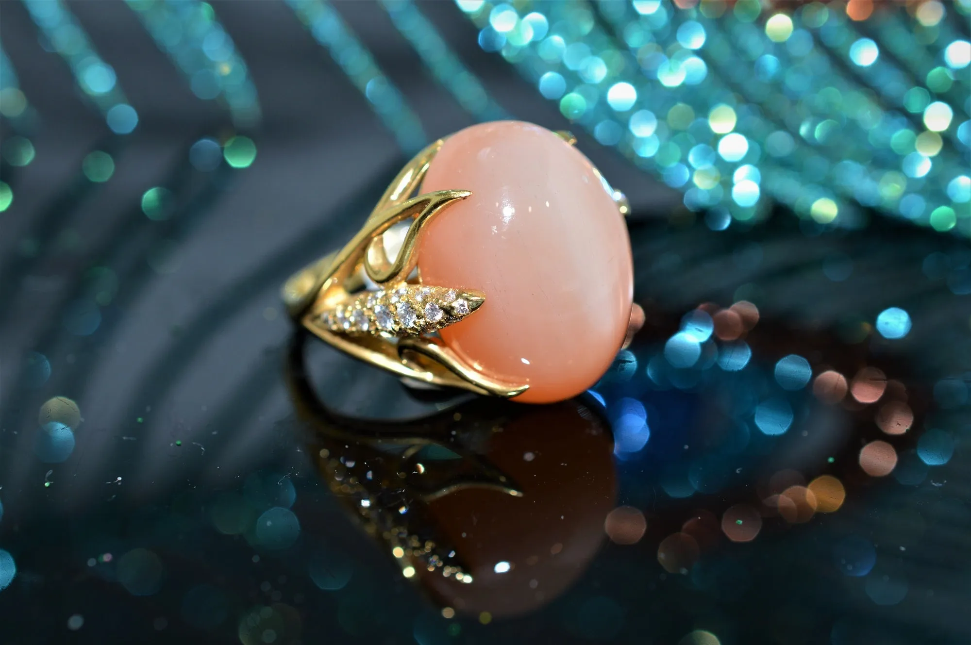 18K Yellow Gold Henry Dunay Peach Moonstone And Diamond Ring