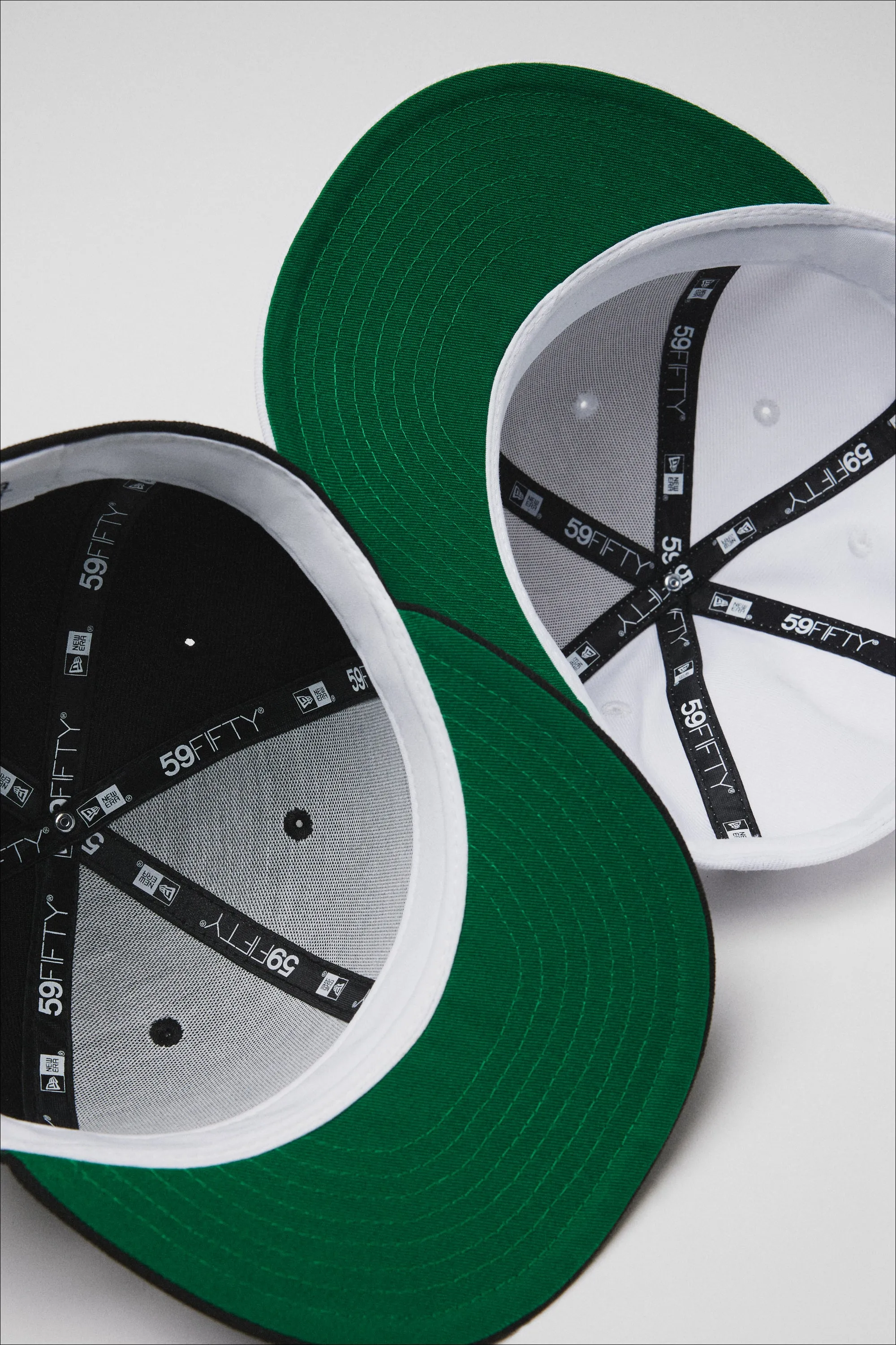 5950 JL WHITE GREEN UV / White
