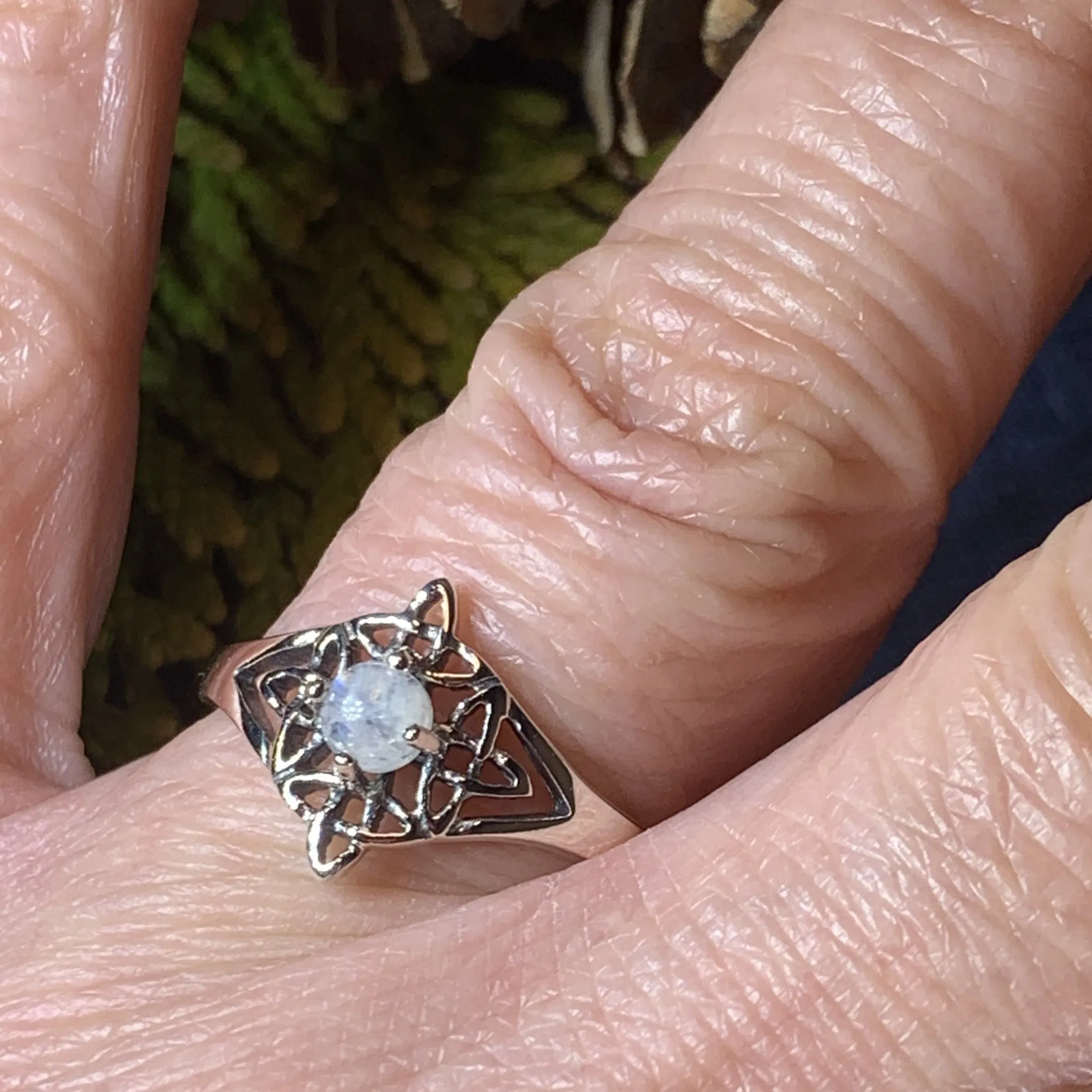 Celtic Starshine Moonstone Ring