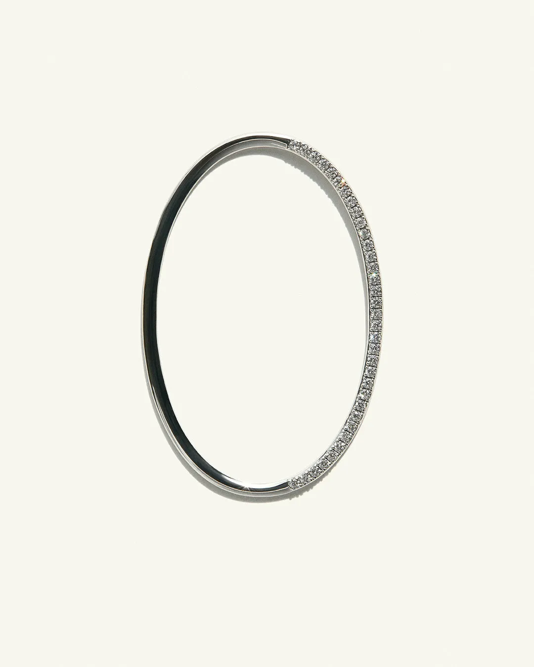 Istanbul earoval with diamonds