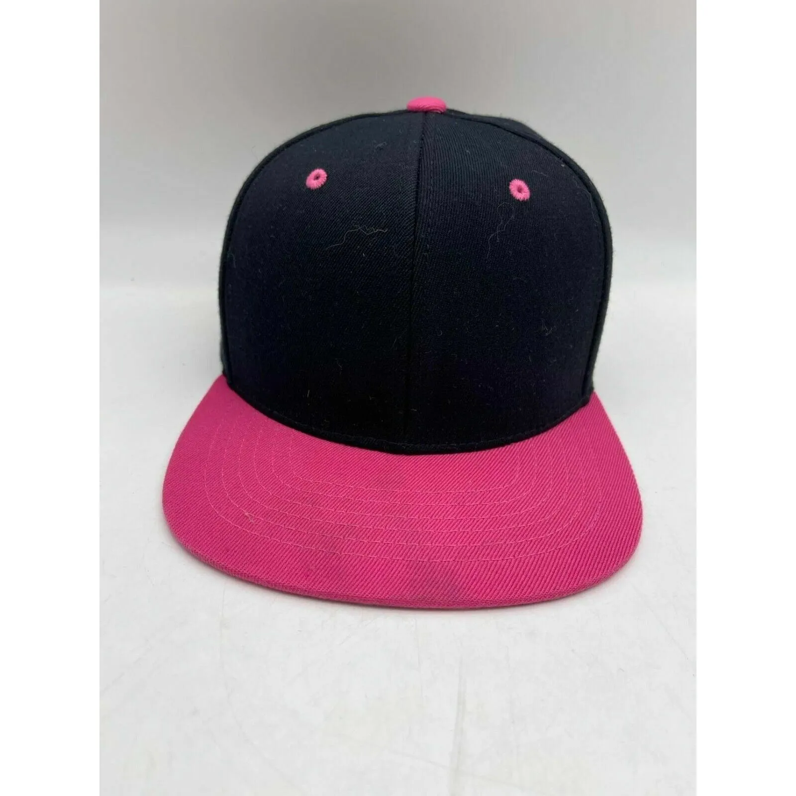 Lids Cap Pink& Black Fitted OSFA