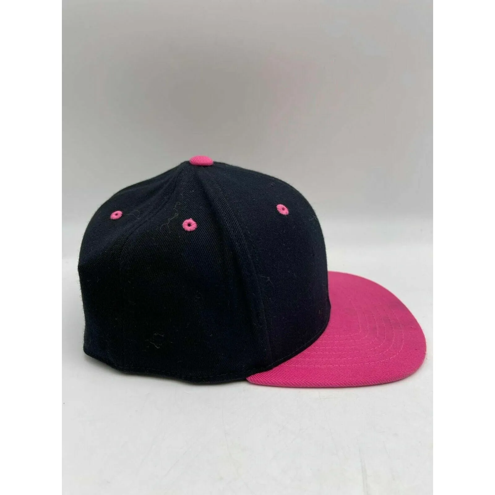 Lids Cap Pink& Black Fitted OSFA