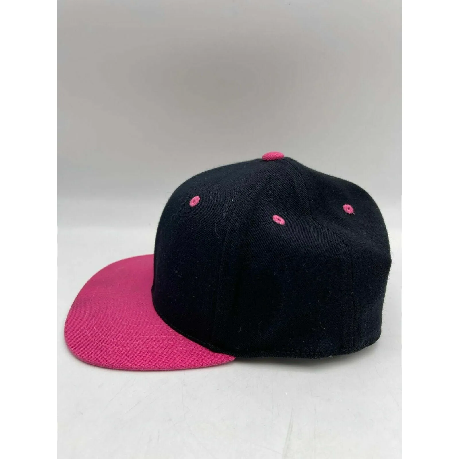 Lids Cap Pink& Black Fitted OSFA