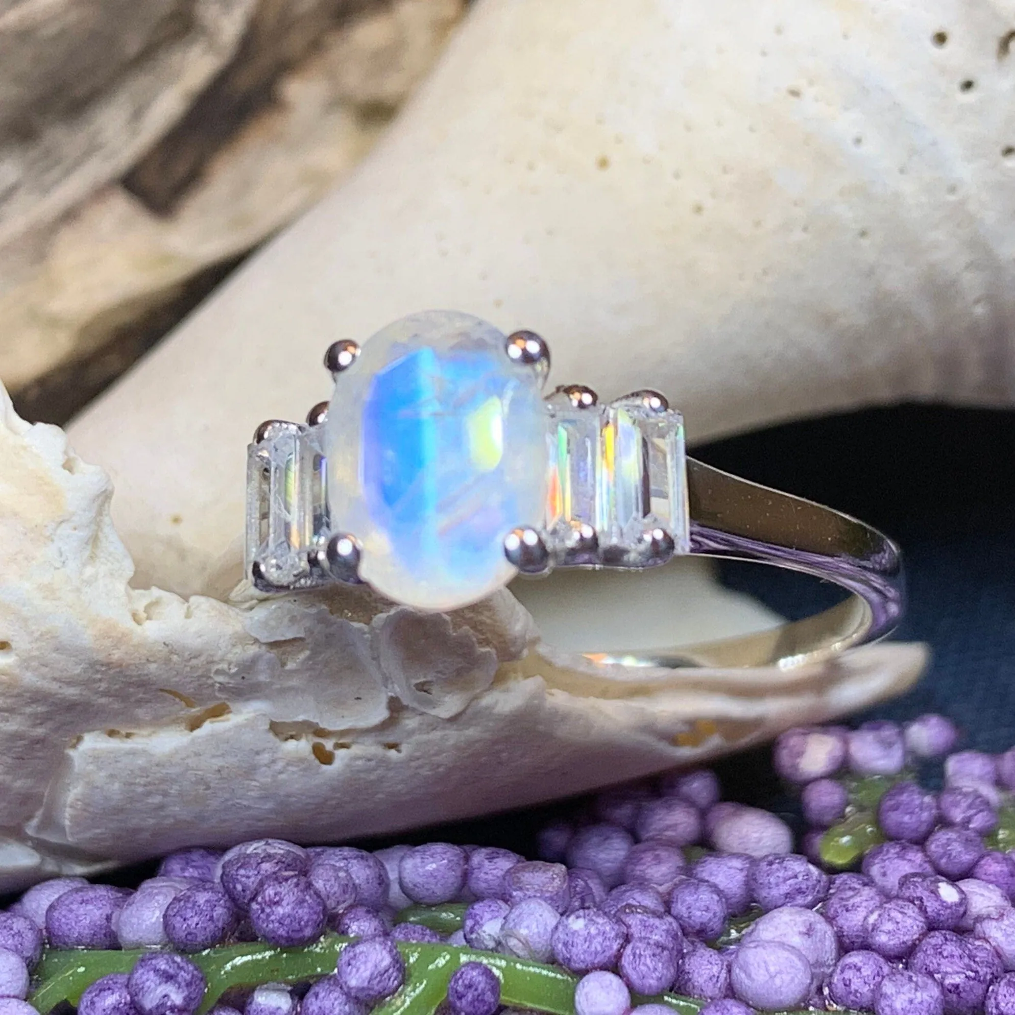 Luna Di Moonstone Ring,