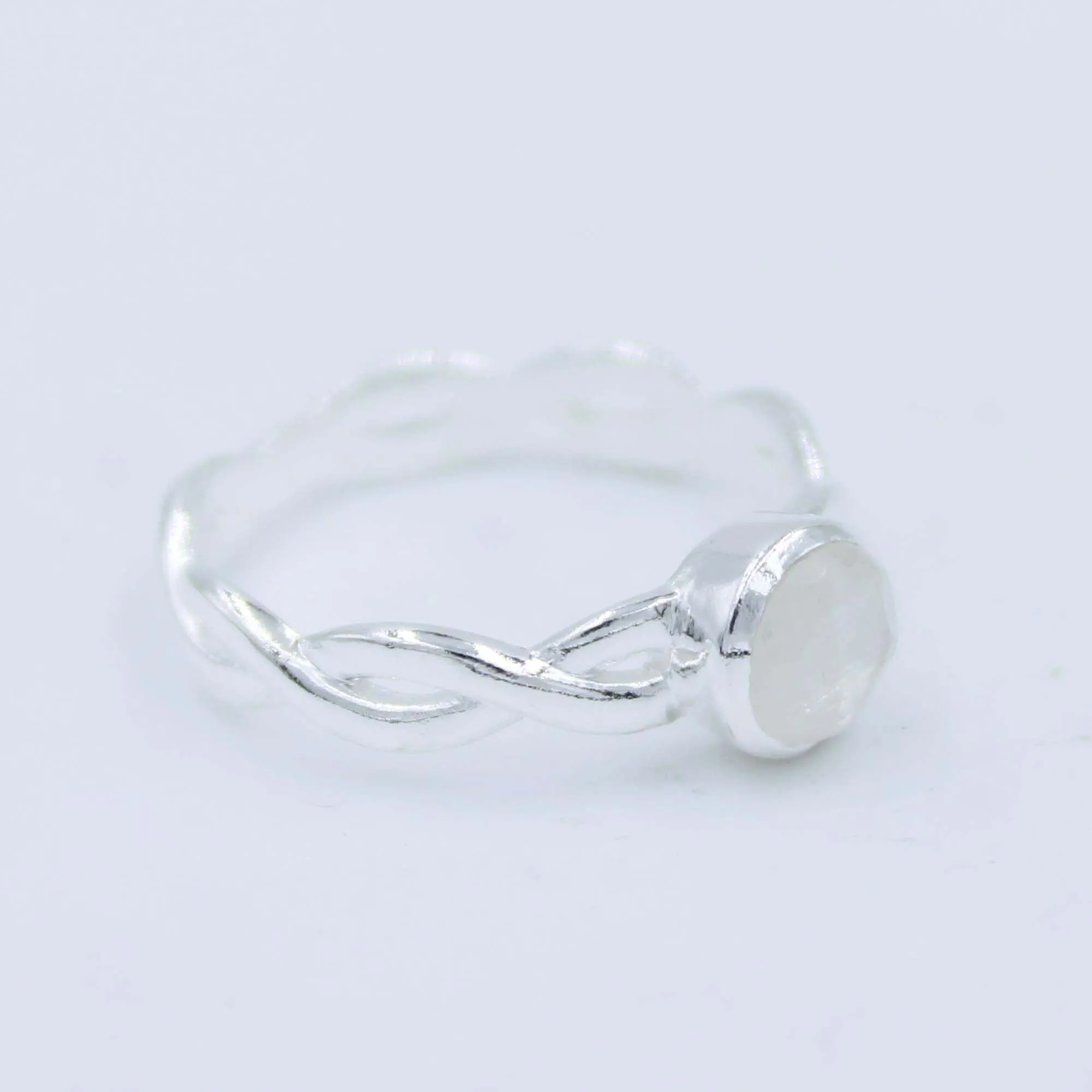 Natural Rainbow Moonstone 925 Silver Ring